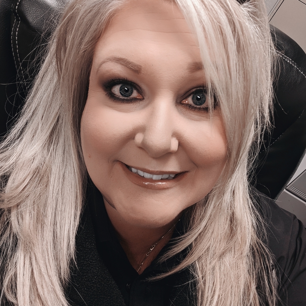 Meet your Posher, Christy